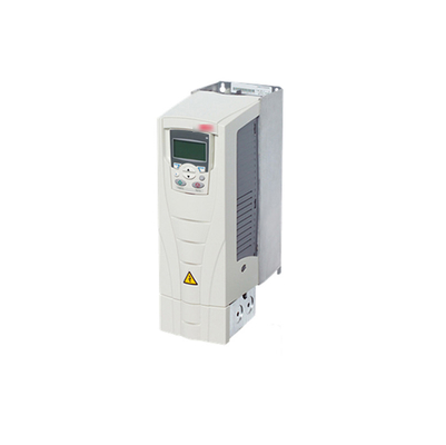 220V出力電圧のカスタム周波数インバーター ACS510-01-246A-4 3ABD00022031-D